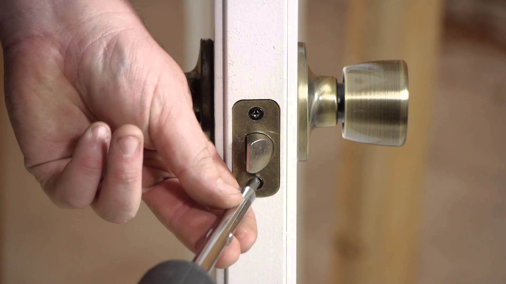 Best E-Commerce Sites for Commercial Door Hardware for Hotels and Hospitality