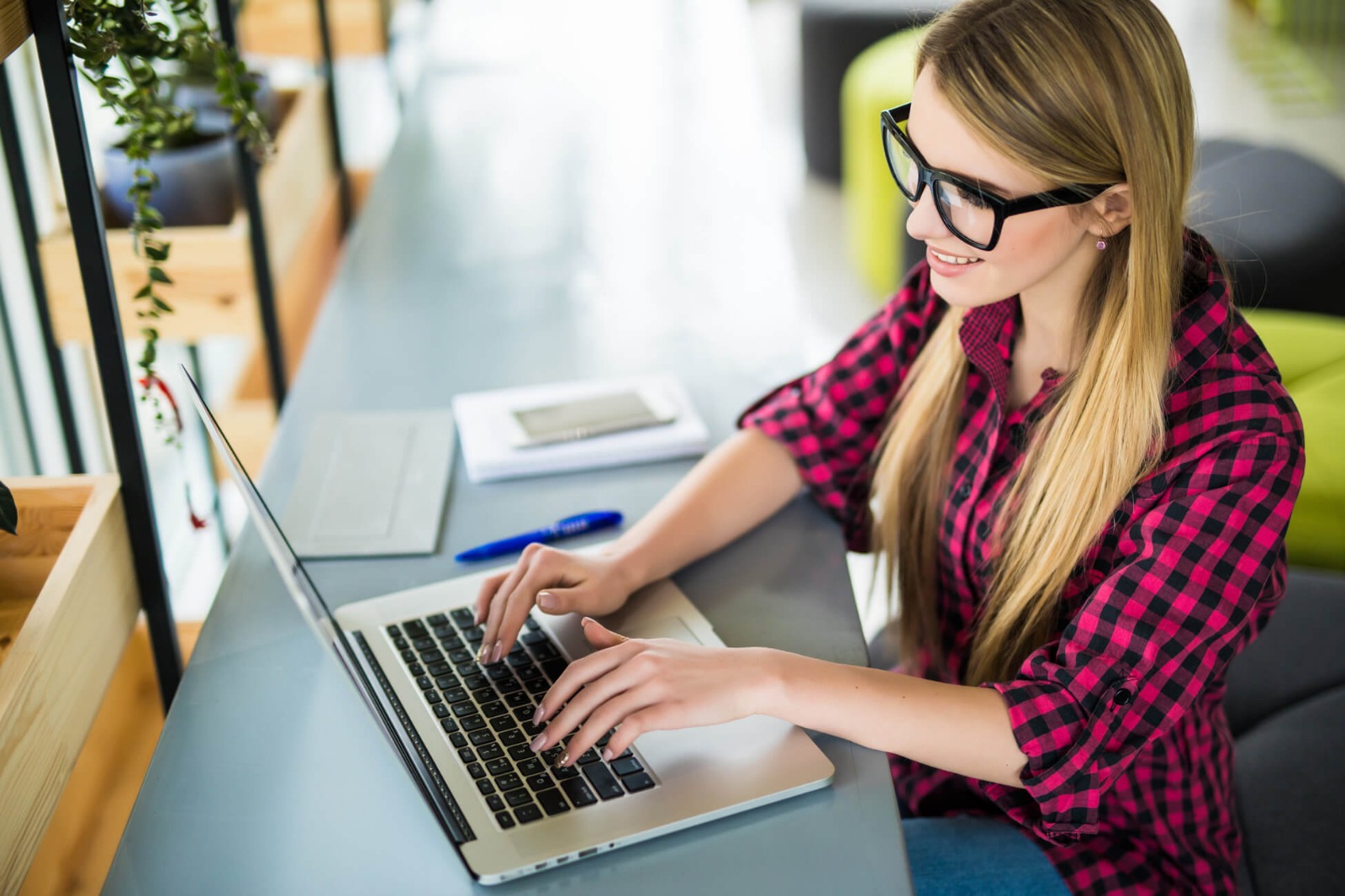 COMPETITOR PRICING INTELLIGENCE FOR SUBSCRIPTION-BASED MODELS