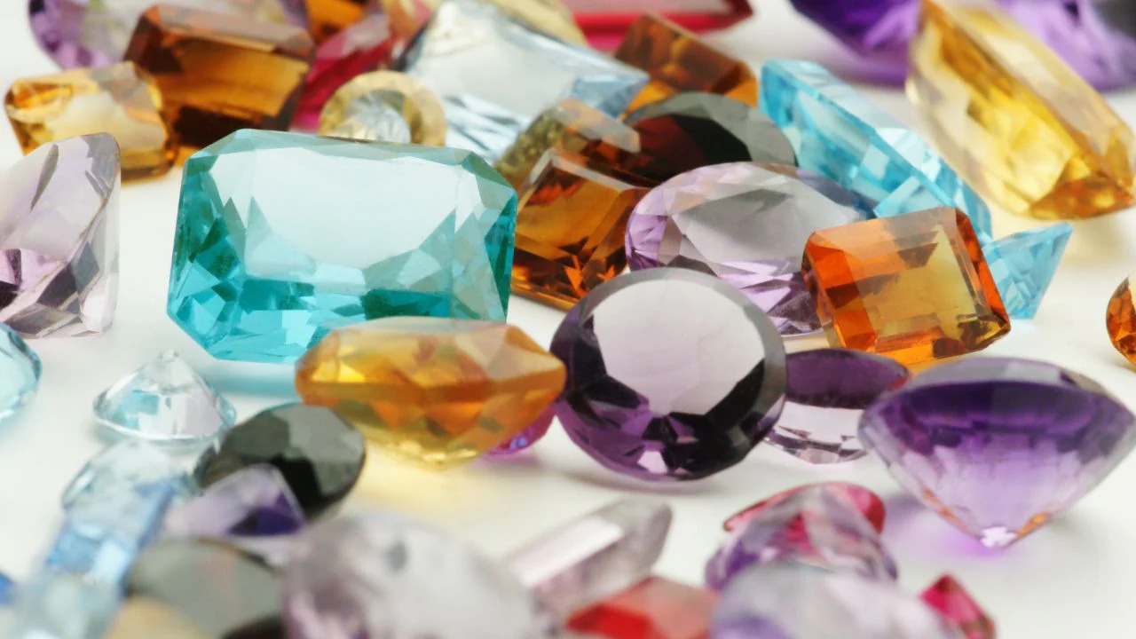 Peach Sapphire Certified – Trusted Quality by Nash Gems