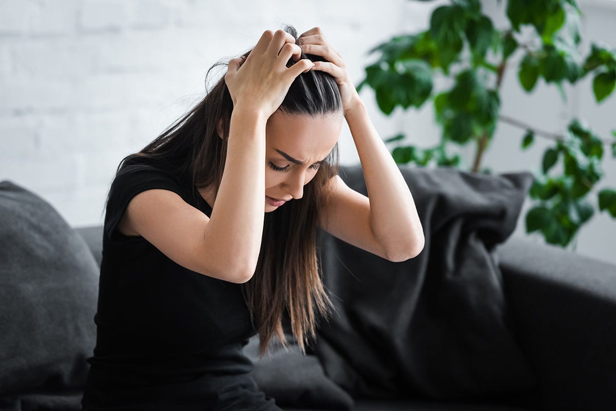 Depression Symptoms vs Sadness: How to Tell the Difference