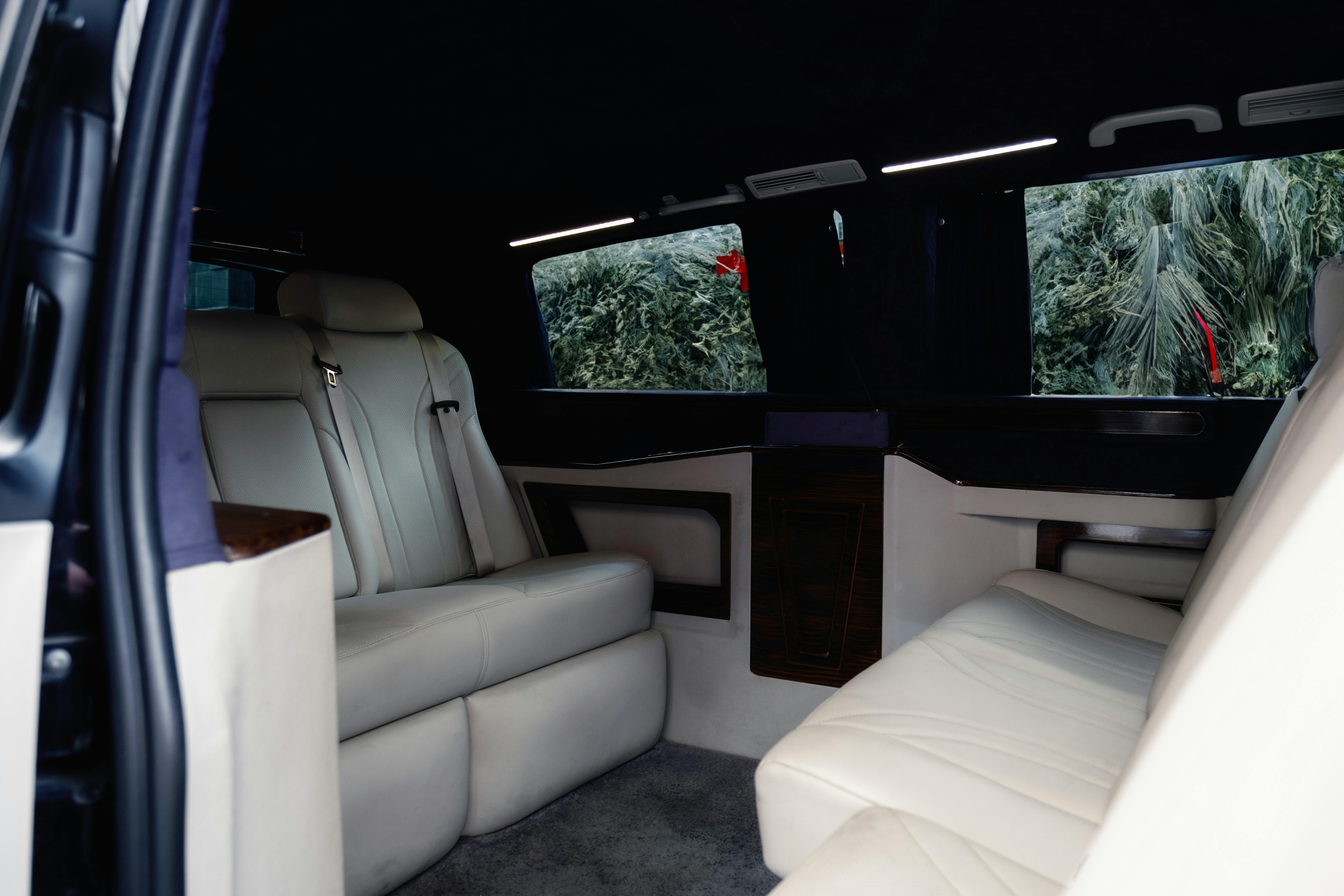 Vancouver to Seattle Limo – Luxury Door-to-Door Ride
