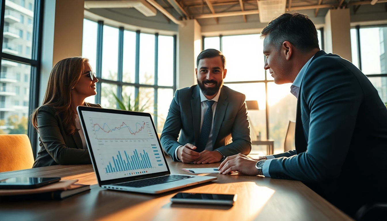 카드 현금화 방법을 설명하는 금융 전문가의 모습